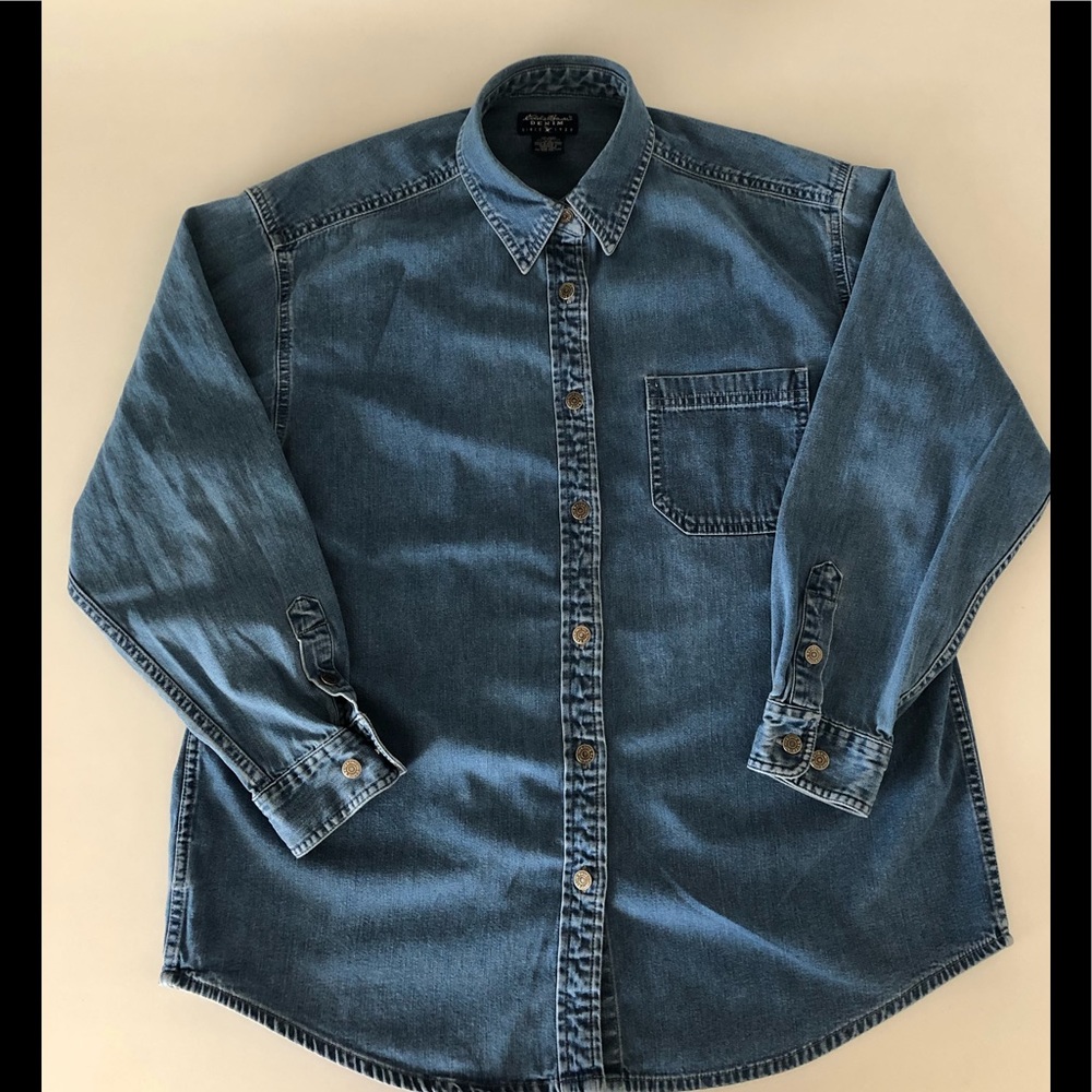 Eddie Bauer Womens Size L Button Down Shirt Denim